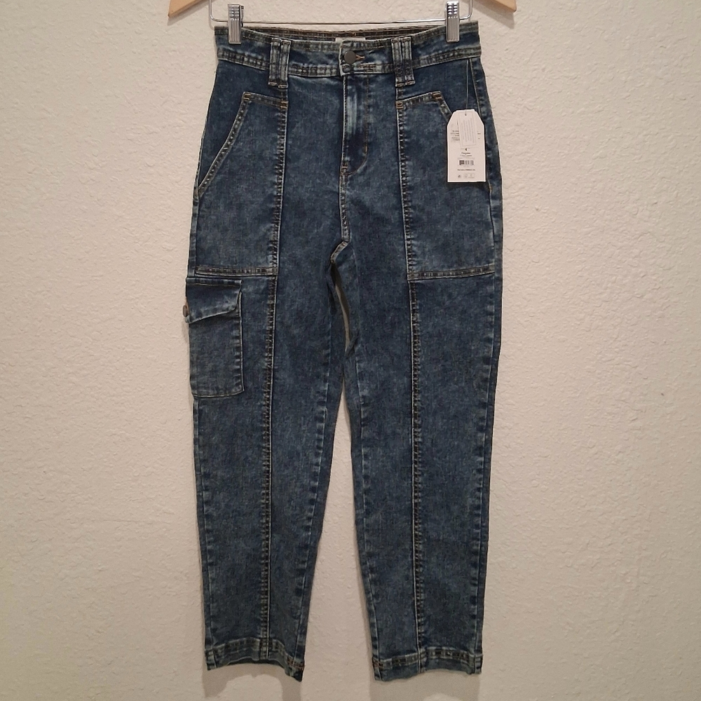 Time & Tru High Rise Utility TT Straight Jeans -  4 Regular - Acid Wash - NWT